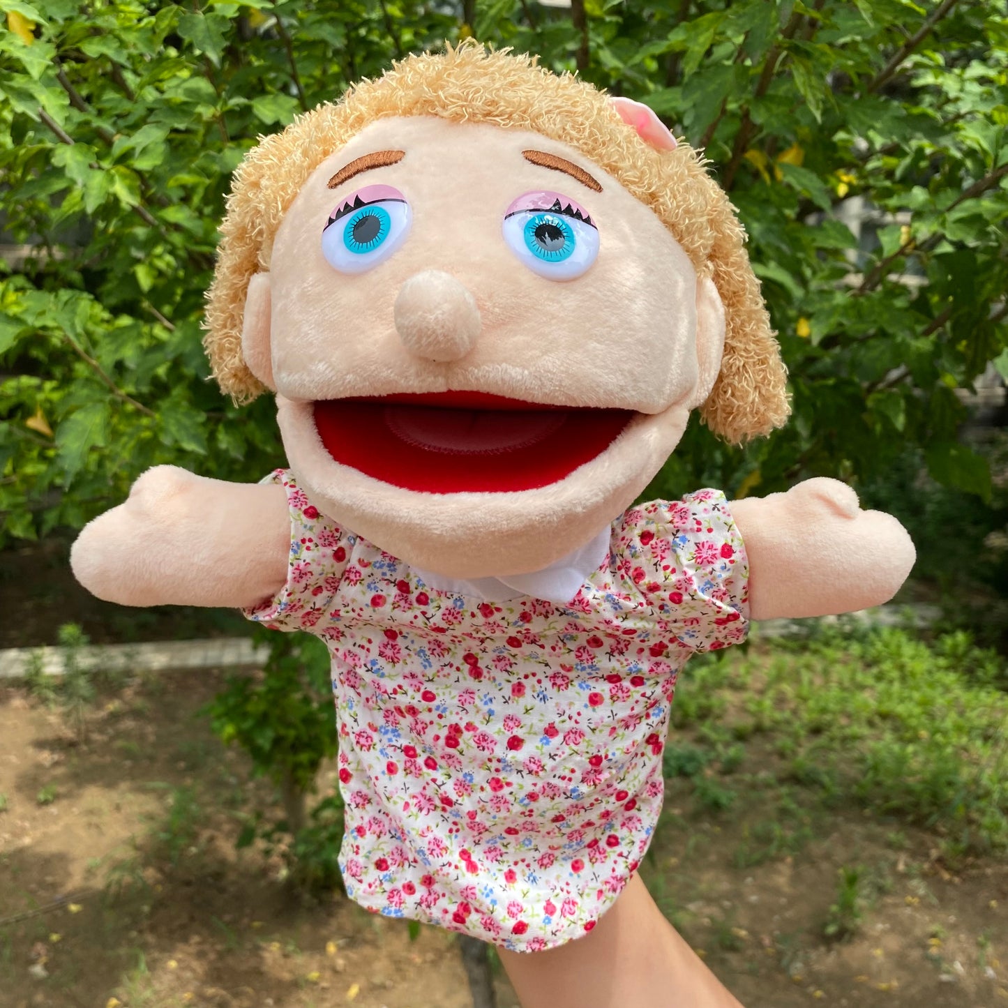 The Mum Shop Au Learning With Louis Hand Puppets -Available in 29 Styles (Doctor, Engineer, Police Officer, Farmer, Teacher, Fireman, Shef ect)