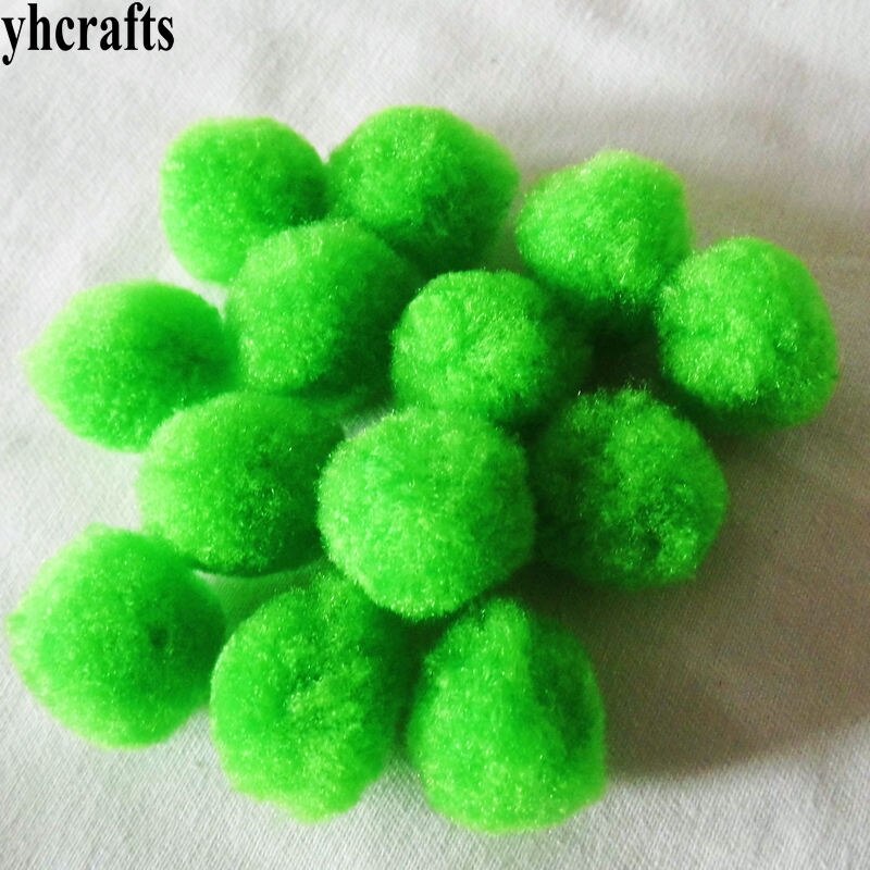 100PCS Toddler /Kindergarten Educational POM-POMS -2cm